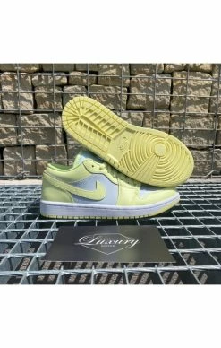 Air Jordan 1 Low Lemonade 6 Air Jordan 1 Low Lemonade -MIKINY Prodejní prodejna air jordan 1 low lemonade 2