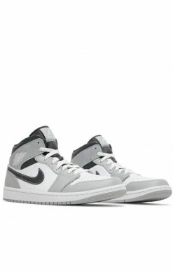 Air Jordan 1 Mid Light Smoke Grey Anthracite 12 Air Jordan 1 Mid Light Smoke Grey Anthracite -MIKINY Prodejní prodejna air jordan 1 mid light smoke grey anthracite 4