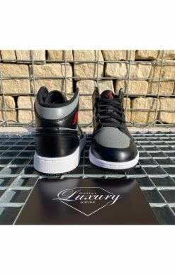 Air Jordan 1 Mid Shadow Red (GS) 9 Air Jordan 1 Mid Shadow Red (GS) -MIKINY Prodejní prodejna air jordan 1 mid shadow red gs 3