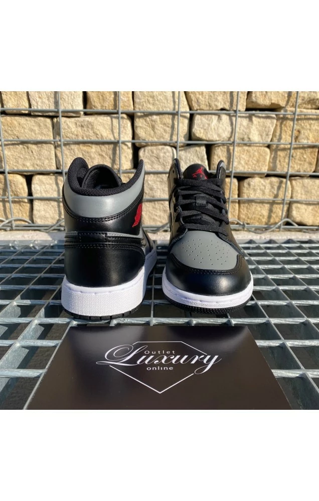 Air Jordan 1 Mid Shadow Red (GS) 4 Air Jordan 1 Mid Shadow Red (GS) – Bild 4