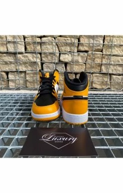 Air Jordan 1 Mid Taxi (GS) 10 Air Jordan 1 Mid Taxi (GS) -MIKINY Prodejní prodejna air jordan 1 mid taxi gs 3