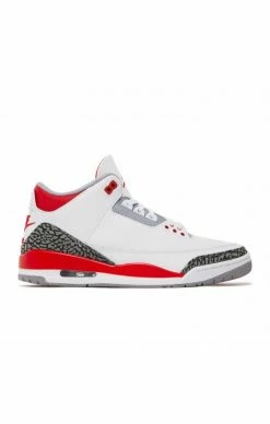 Air Jordan 3 Fire Red 2022