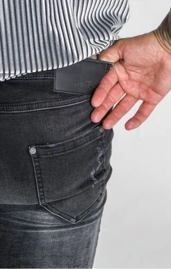 Gianni Kavanagh Černé Pánské Jeany 9 Gianni Kavanagh Černé Pánské Jeany -MIKINY Prodejní prodejna gianni kavanagh black destiny jeans 3