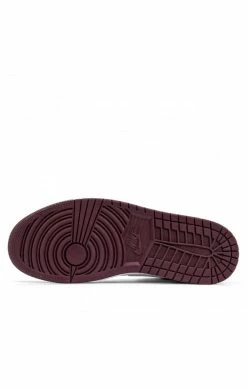 Nike Air Jordan 1 Bordeaux US8.5 17 Nike Air Jordan 1 Bordeaux US8.5 -MIKINY Prodejní prodejna nike air jordan 1 bordeaux 14