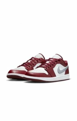 Air Jordan 1 Low Bordeaux -MIKINY Prodejní prodejna nike air jordan 1 bordeaux 4