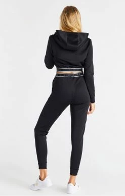 Sik Silk Dámské Černé Tepláky Exhibit Luxe -MIKINY Prodejní prodejna sik silk exhibit luxe tracksuit bottoms black 4