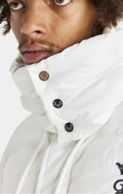 Sik Silk Zimní Bílá Bunda Kolekce Messi 8 Sik Silk Zimní Bílá Bunda Kolekce Messi -MIKINY Prodejní prodejna sik silk x messi puffer jacket white 3