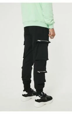 The Couture Club Černé Pánské Kapsáče 7 The Couture Club Černé Pánské Kapsáče -MIKINY Prodejní prodejna the couture club multi pocket cargo with reflection back pocket 3